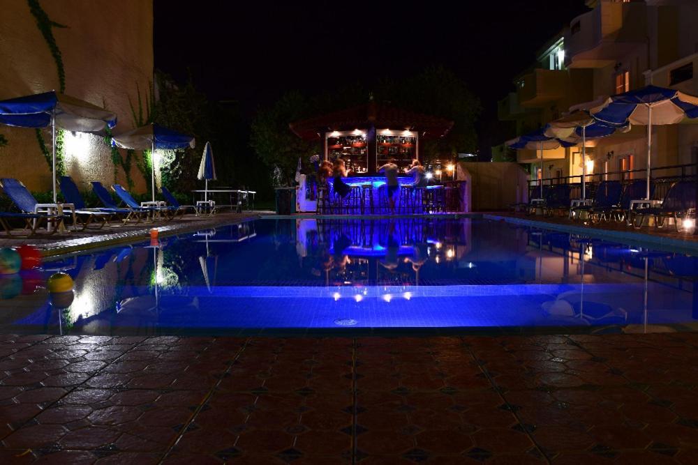 Sofia Studios & Apts Ayía Marína Exteriér fotografie