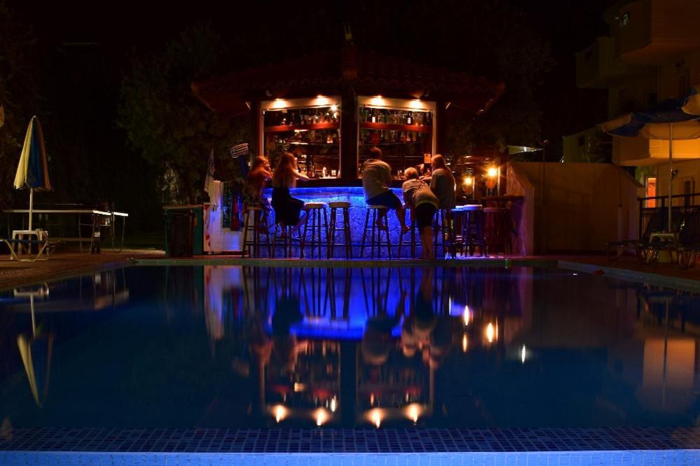 Sofia Studios & Apts Ayía Marína Exteriér fotografie